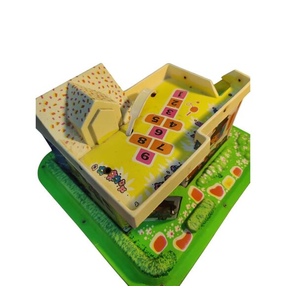 Vintage 1967 Mattel Kiddle Kolony vinyl playhouse - Picture 2 of 9